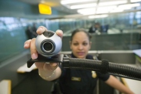 Letiště JFK, New York. Bezpečnostní kamery mohou být záhy k ničemu.